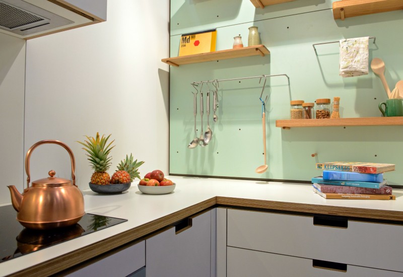 Cantilever Kitchen 3 Green Magazine