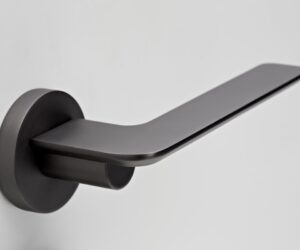 his is our new MATTE BLACK Mücheln 'Edge' range of door handles. Matte black door handles, along with matte black tapware, are an absolutely must have nowadays in both modern and classic renovations The range is slick, contemporary and will make a bold statement in your house. What's more, black door handles easier to keep looking clean ! We offer this style in 4 functions. Entrance, Passage, Privacy and Dummy.