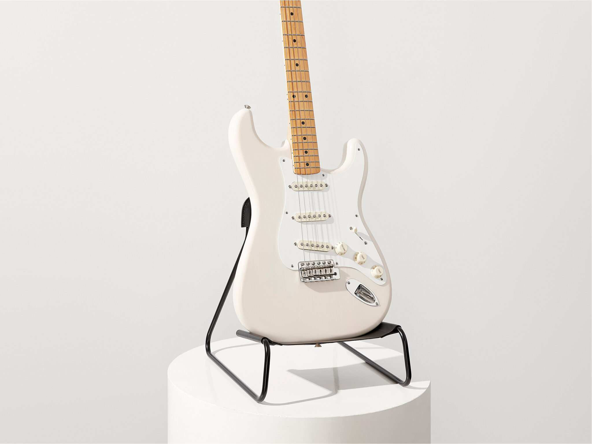 minim guitar stand