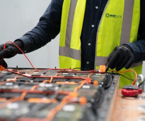 Checking battery voltage