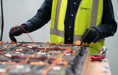 Checking battery voltage