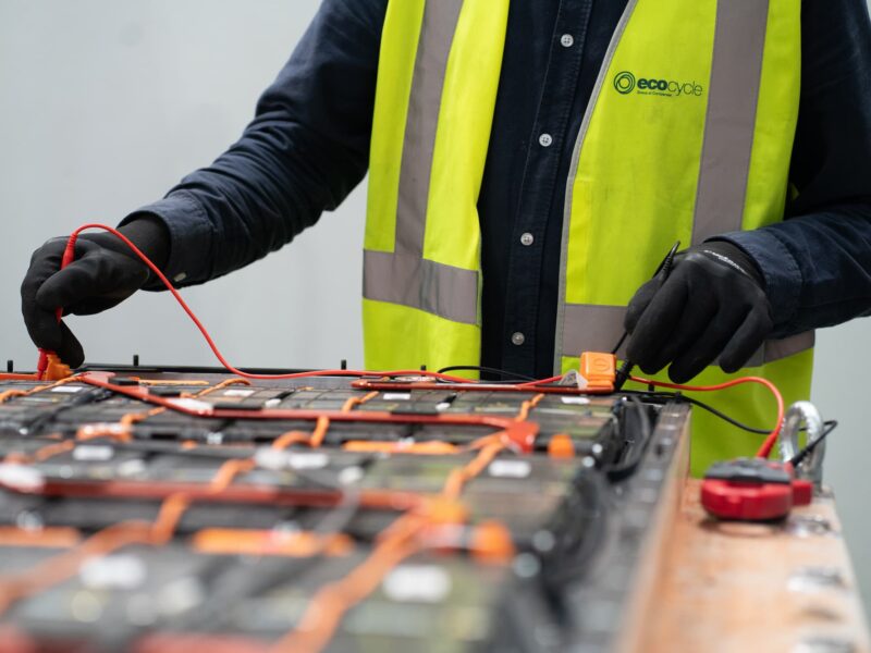 Checking battery voltage