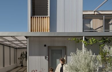 Compact Fremantle house with retro materials and Zincalume cladding, photographed for issue 106: Snuck In by Jack Lovel.