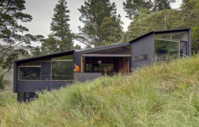 The house follows the slope of the land to protect the terrain and water flow underneath, photographed for issue 108: Cascading Effect by Brett Boardman.